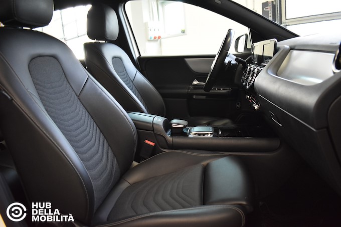 MERCEDES-BENZ B 180 d Automatic Sport